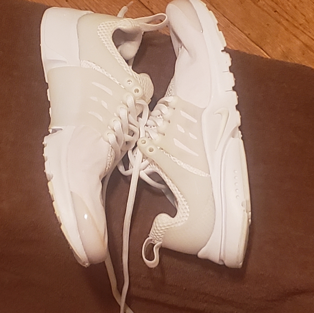 Nike Prestos - Picture 9 of 14